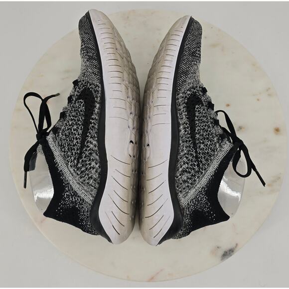Nike Free RN Flyknit Running Shoes – Oreo Black/White – Women’s 8 - Picture 5 of 7